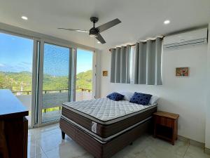 Prodej rodinného domu, Coxen Hole, Roatán, Honduras, 343 m2