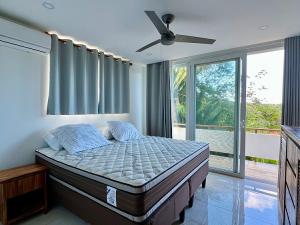 Prodej rodinného domu, Coxen Hole, Roatán, Honduras, 343 m2