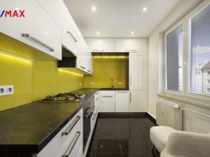 Prodej bytu 2+kk, Opava - Město, Kolářská, 48 m2
