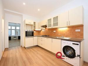 Pronájem bytu 2+1, Praha - Žižkov, Rečkova, 60 m2