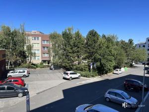 Pronájem bytu 1+kk, Praha - Hlubočepy, Kurandové, 33 m2