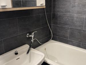 Pronájem bytu 1+1, Zlín - Malenovice, třída Svobody, 31 m2
