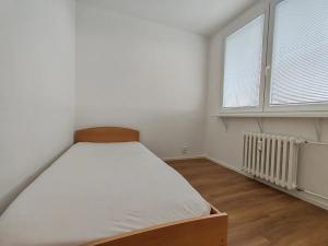 Pronájem bytu 2+kk, Most, Brněnská, 35 m2