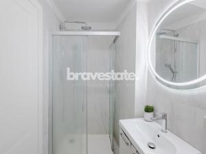 Prodej bytu 2+kk, Praha - Smíchov, Kmochova, 45 m2