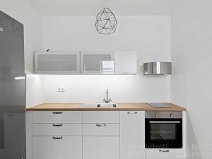 Pronájem bytu 1+kk, Praha - Nusle, Slavojova, 34 m2