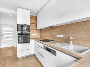 Pronájem bytu 2+1, Hradec Králové, Masarykovo náměstí, 67 m2