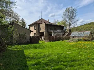 Prodej komerčního pozemku, Nučice, V Hlubokém, 7835 m2