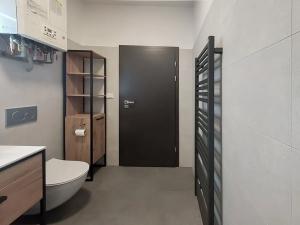 Pronájem bytu 2+kk, Praha - Holešovice, Plynární, 44 m2