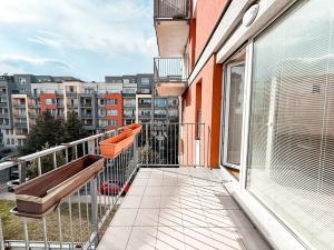 Pronájem bytu 3+kk, Praha - Zličín, Sazovická, 100 m2