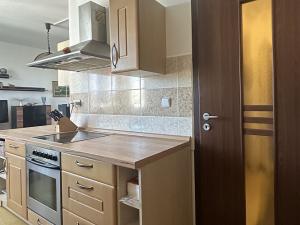 Prodej bytu 2+kk, Jablonec nad Nisou, Na Vršku, 44 m2