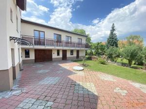 Pronájem rodinného domu, Holubice, Na Čapáku, 165 m2