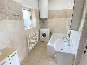 Pronájem rodinného domu, Holubice, Na Čapáku, 165 m2