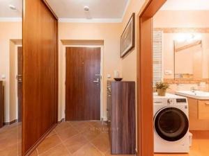 Pronájem bytu 1+1, Praha - Letňany, Pavla Beneše, 37 m2