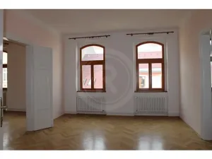 Prodej činžovního domu, České Budějovice, 350 m2