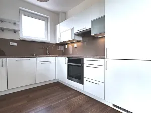Pronájem bytu 2+kk, Praha - Pitkovice, Pýchavková, 57 m2