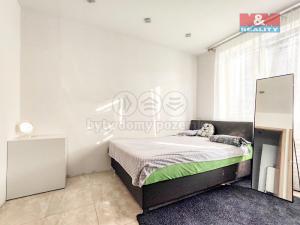 Prodej bytu 3+kk, Šestajovice, Komenského, 48 m2