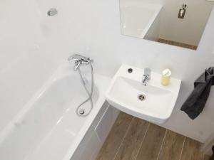 Pronájem bytu 2+1, Brno, Bratislavská, 50 m2