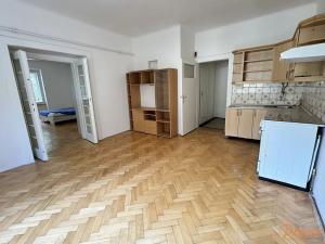 Pronájem bytu 2+kk, Praha - Bubeneč, Národní obrany, 65 m2
