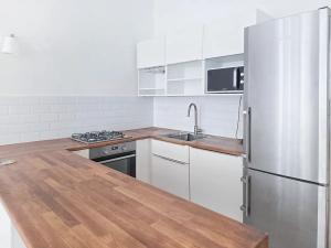 Pronájem bytu 3+kk, Praha - Nové Město, Podskalská, 93 m2