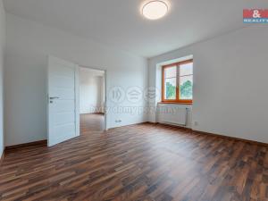 Pronájem bytu 2+1, Karlovy Vary - Dvory, 1. máje, 57 m2