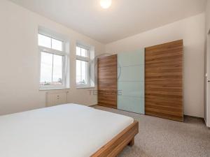 Pronájem bytu 3+kk, Praha - Dolní Měcholupy, Za kovárnou, 72 m2