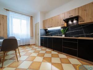 Prodej bytu 2+1, Praha - Žižkov, Biskupcova, 69 m2