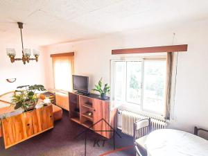 Pronájem bytu 2+kk, Dolní Zálezly, Národní fronty, 47 m2