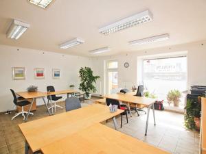 Pronájem obchodního prostoru, Tišnov, nám. Míru, 72 m2