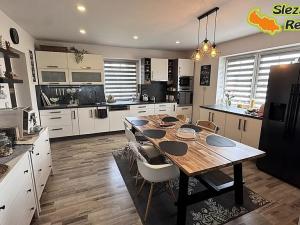 Prodej rodinného domu, Vitiněves, 290 m2