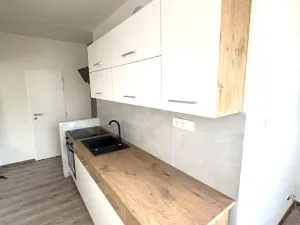 Pronájem bytu 3+1, Klášterec nad Ohří, Školní, 82 m2