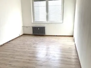 Pronájem bytu 3+1, Klášterec nad Ohří, Školní, 82 m2