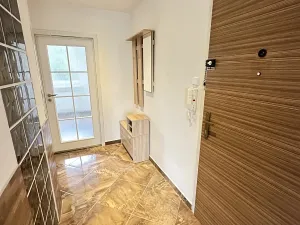 Pronájem bytu 2+kk, Jablonec nad Nisou, Mozartova, 45 m2