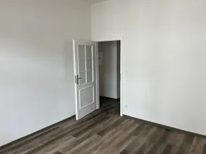 Pronájem bytu 3+kk, Praha - Žižkov, Jeseniova, 57 m2