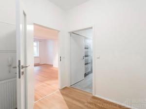 Pronájem bytu 1+kk, Praha - Libeň, Kotlaska, 44 m2