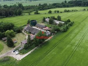 Prodej výrobních prostor, Doubravice, 2700 m2