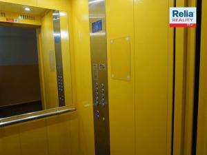 Pronájem bytu 2+kk, Liberec, Na Bídě, 48 m2