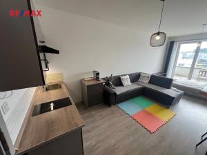 Pronájem bytu 1+kk, Chýně, Premonstrátů, 36 m2