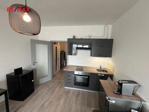 Pronájem bytu 1+kk, Chýně, Premonstrátů, 36 m2