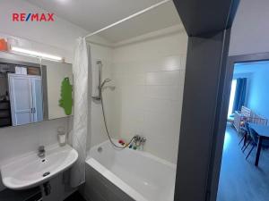 Pronájem bytu 1+kk, Chýně, Premonstrátů, 36 m2