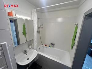 Pronájem bytu 1+kk, Chýně, Premonstrátů, 36 m2