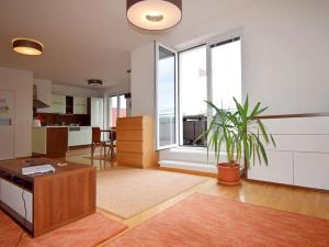 Pronájem bytu 3+kk, Praha - Záběhlice, Mattioliho, 110 m2