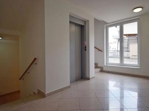 Pronájem bytu 3+kk, Praha - Záběhlice, Mattioliho, 110 m2
