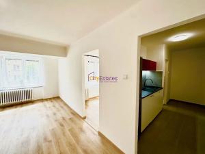 Prodej bytu 2+kk, Praha - Hloubětín, Poděbradská, 39 m2