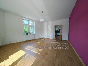 Pronájem bytu 2+1, České Budějovice, Jírovcova, 74 m2