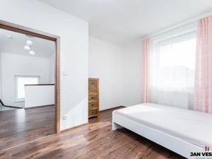 Prodej rodinného domu, Veleň, Sněžná, 144 m2