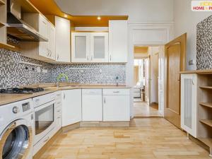 Prodej bytu 2+1, Karlovy Vary, náměstí Dr. M. Horákové, 55 m2