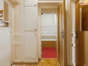 Prodej bytu 2+1, Karlovy Vary, náměstí Dr. M. Horákové, 55 m2