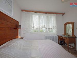 Prodej bytu 4+1, Karlovy Vary - Doubí, Modenská, 77 m2