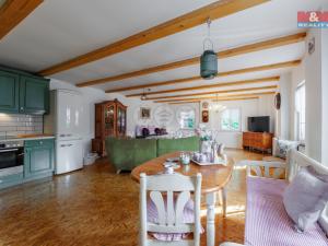 Prodej rodinného domu, Libá, 320 m2