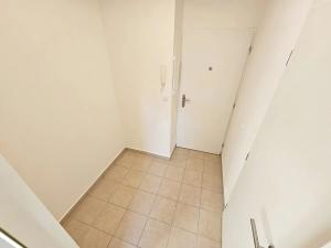 Pronájem bytu 2+kk, Praha - Žižkov, Rokycanova, 39 m2